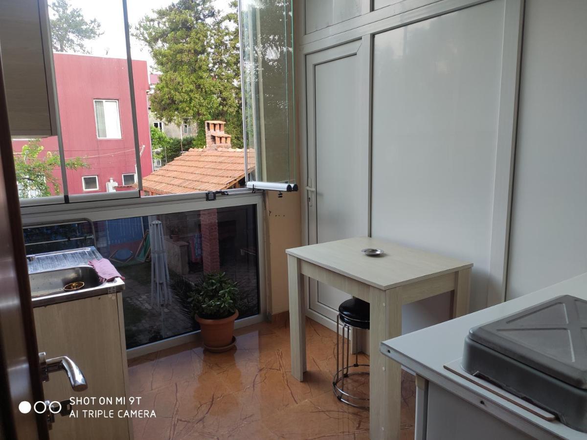 Guesthouse Mery Kobuleti Bagian luar foto