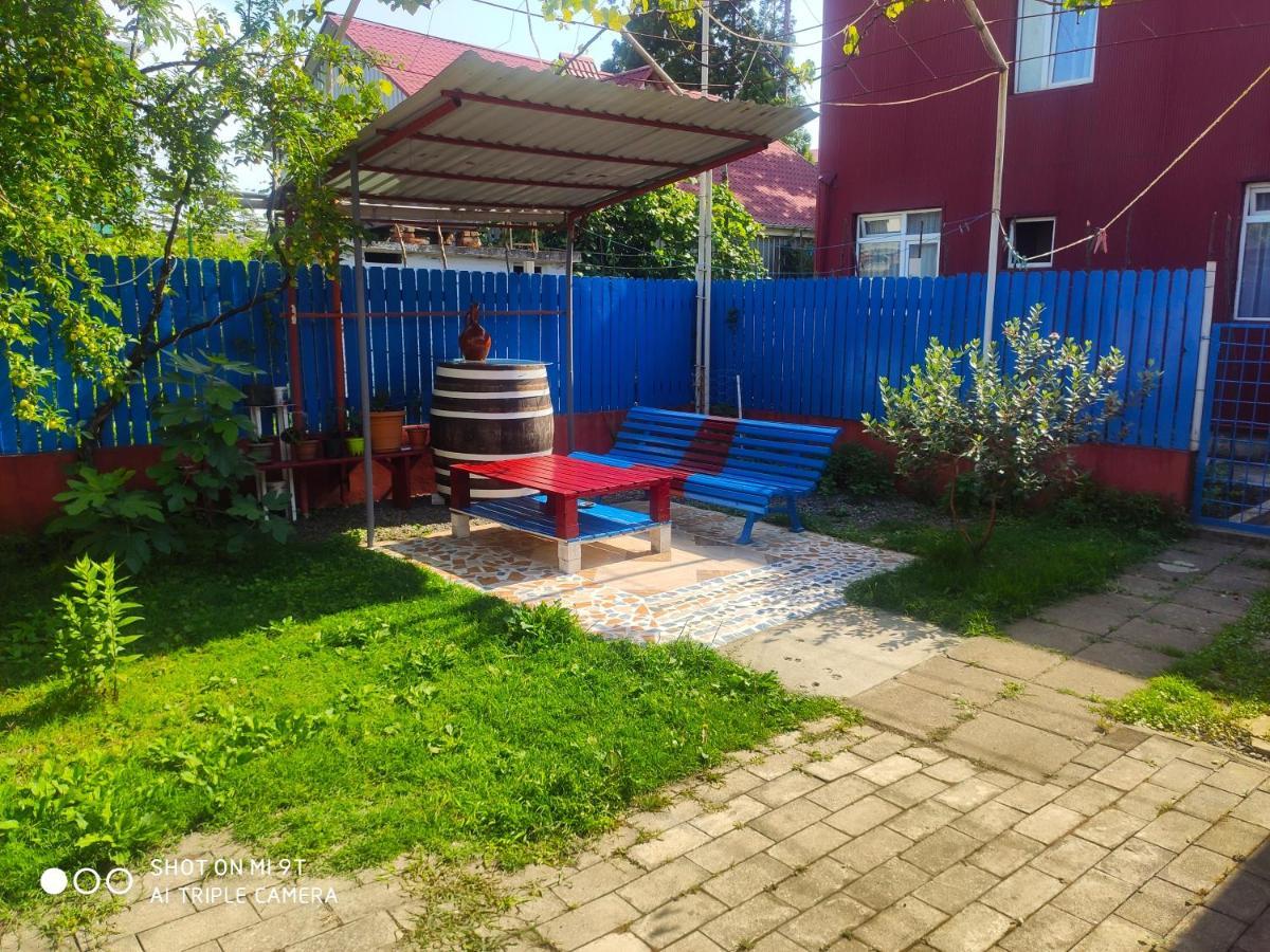 Guesthouse Mery Kobuleti Bagian luar foto