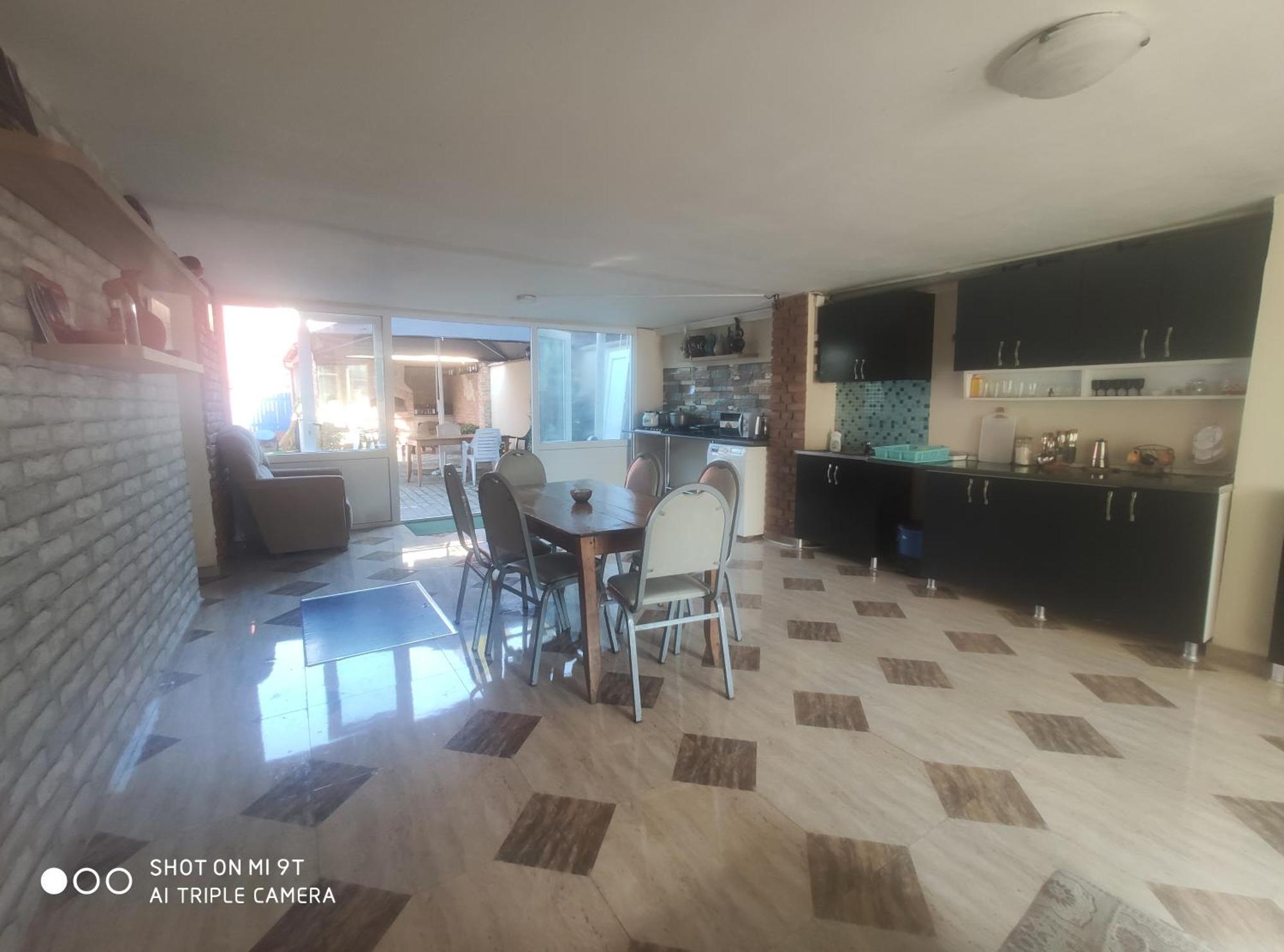 Guesthouse Mery Kobuleti Bagian luar foto