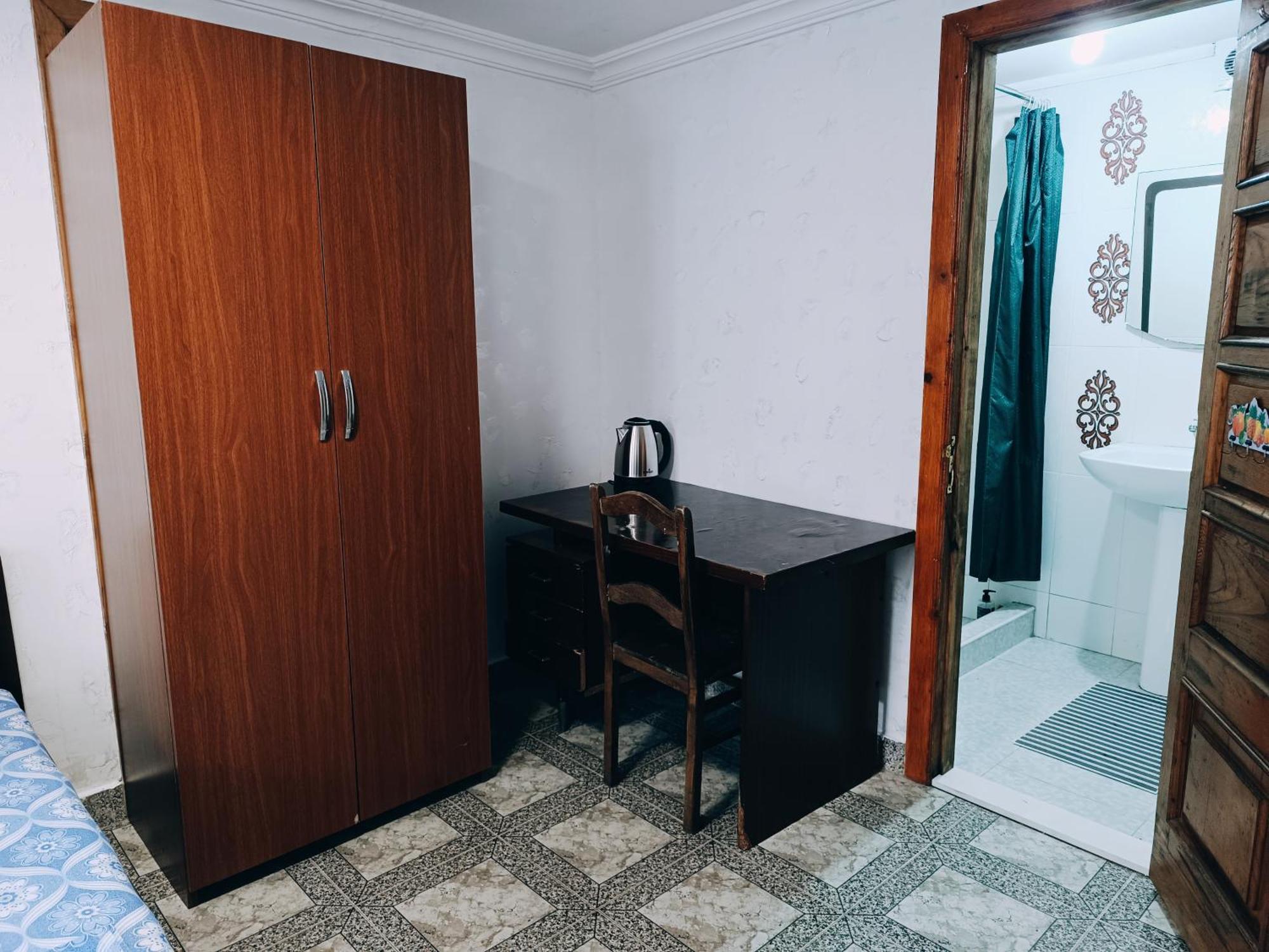 Guesthouse Mery Kobuleti Bagian luar foto