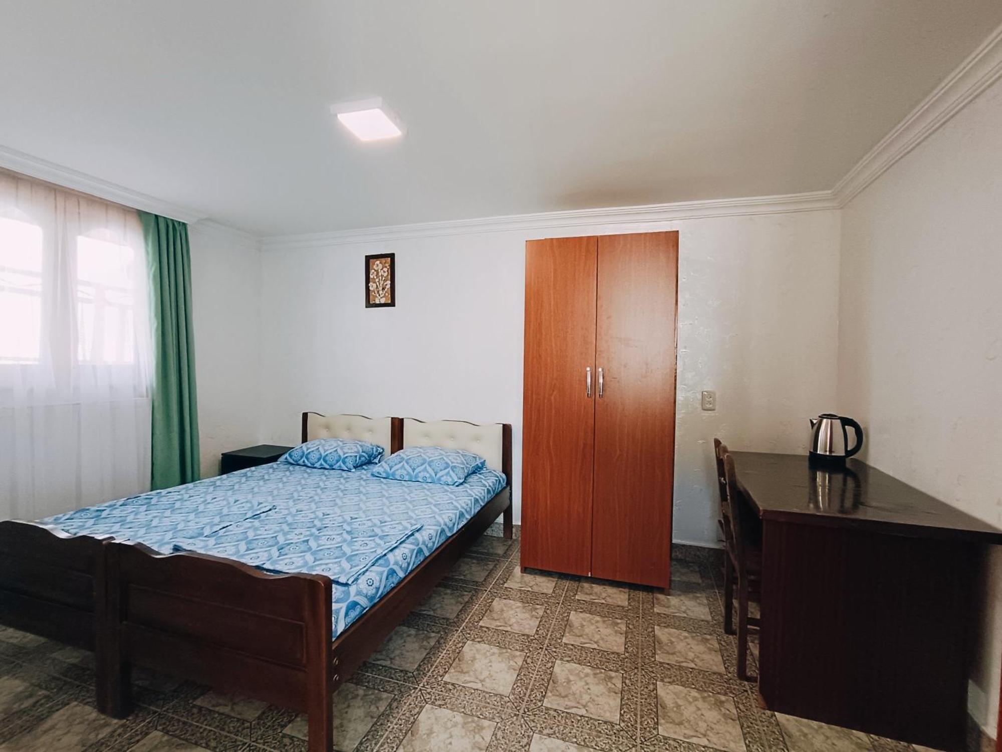 Guesthouse Mery Kobuleti Bagian luar foto