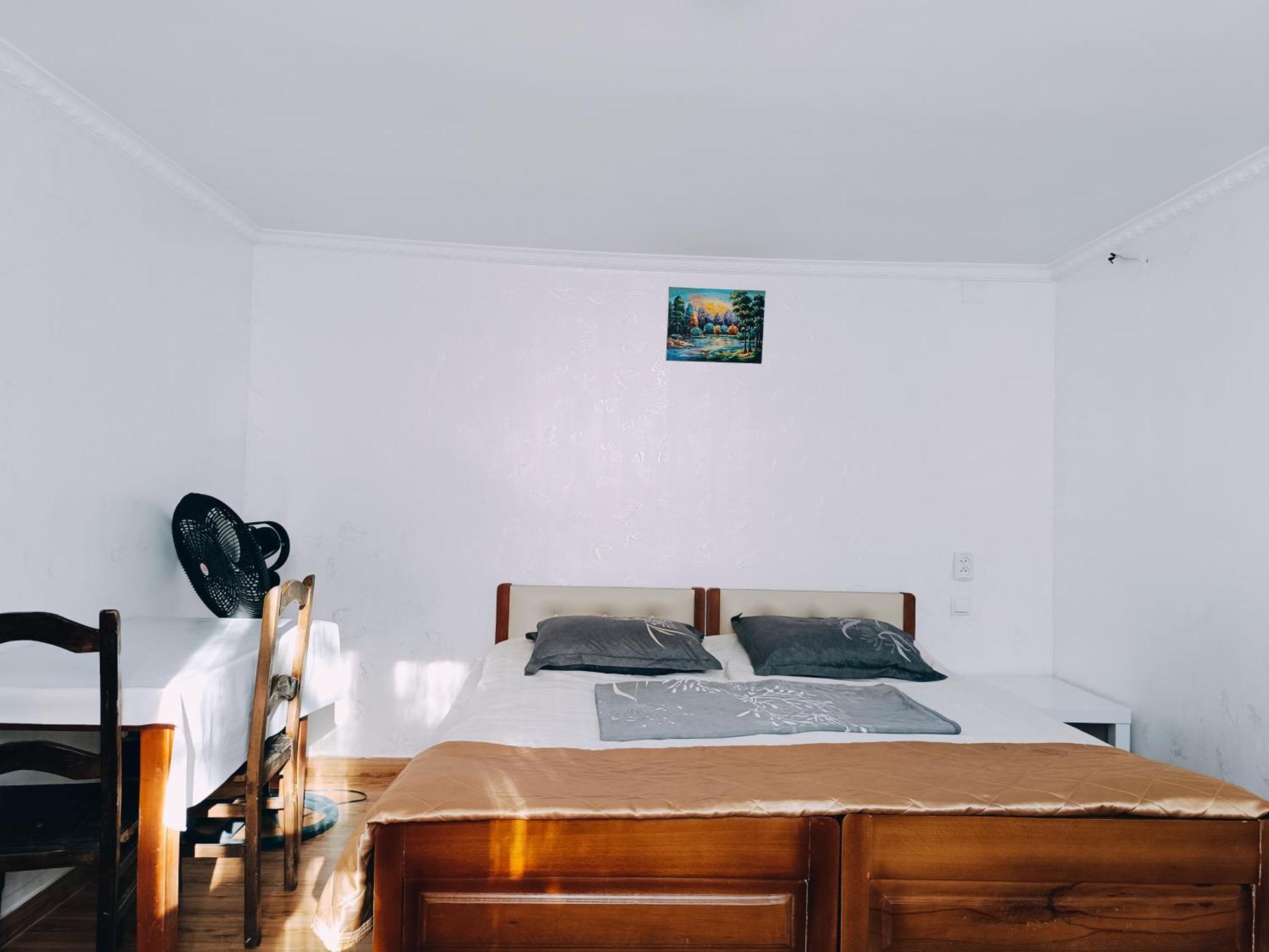 Guesthouse Mery Kobuleti Bagian luar foto
